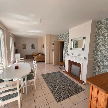 Lejlighed Charente 16 2 Bed