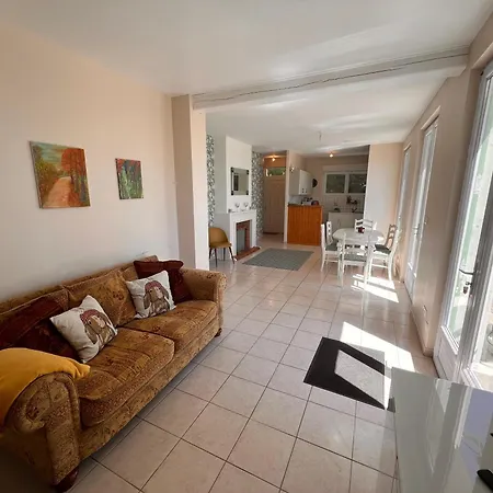 Lejlighed Charente 16 2 Bed *